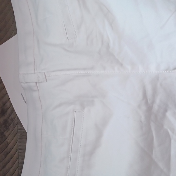 Nike Women's sz 6 golf shorts $85 - Picture 6 of 6